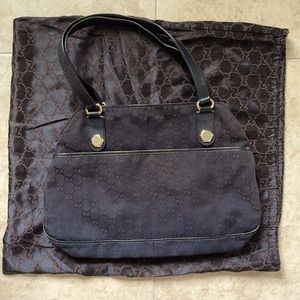 Gucci GG Canvas Charmy Medium Tote